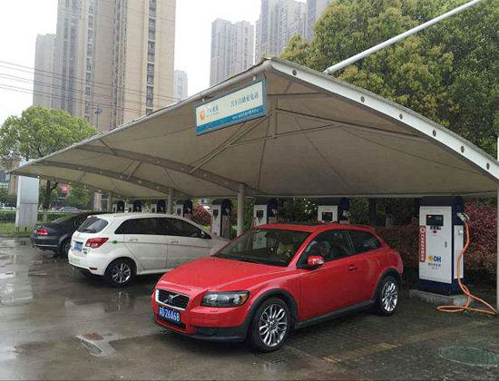膜結(jié)構(gòu)汽車棚
