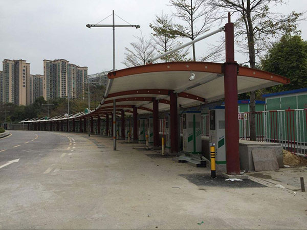 充電樁車棚