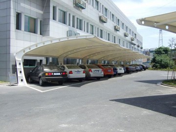 膜結(jié)構(gòu)汽車棚