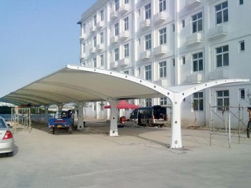 膜結(jié)構(gòu)汽車棚